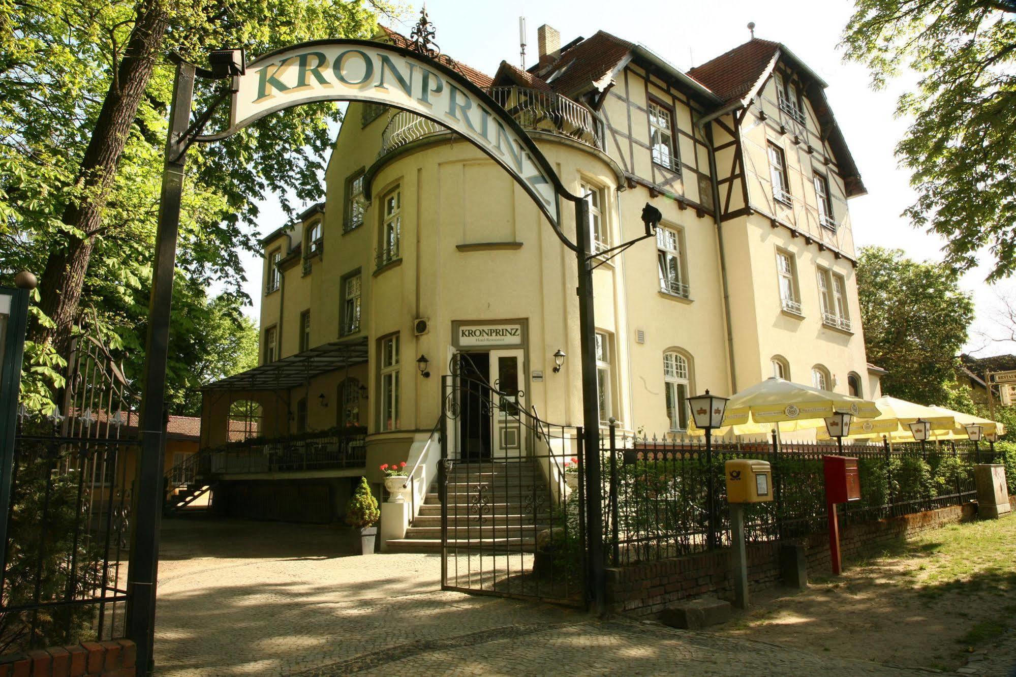 Hotel Kronprinz Falkensee Exterior photo